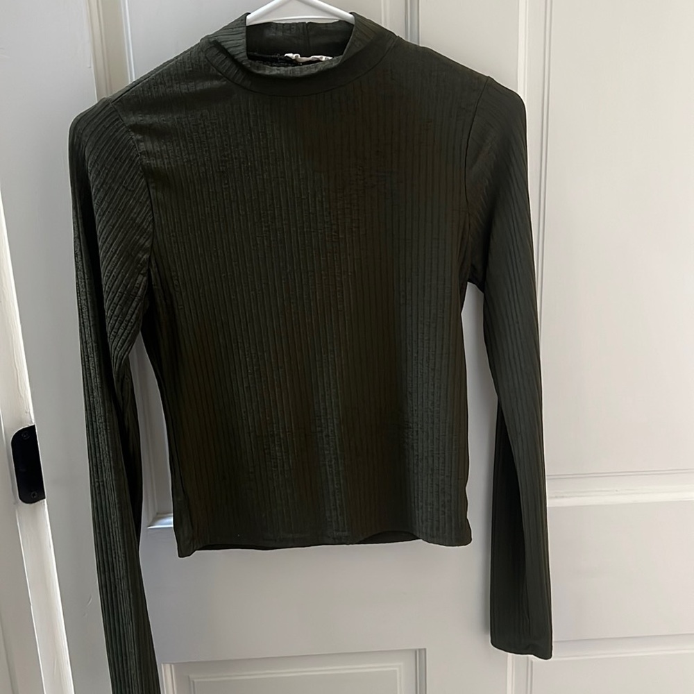 Brand: Olivia Rae  // Size: S // Color: Army green